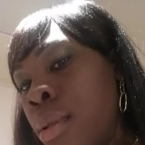 Meet your Posher, Toni - Picture 1 of 1